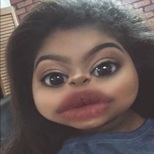 Meet your Posher, Delaney